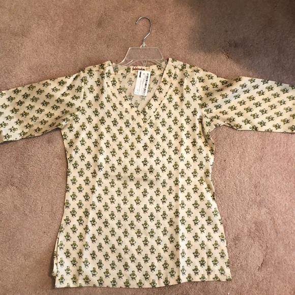 Brand new silk shirt - Picture 2 of 3